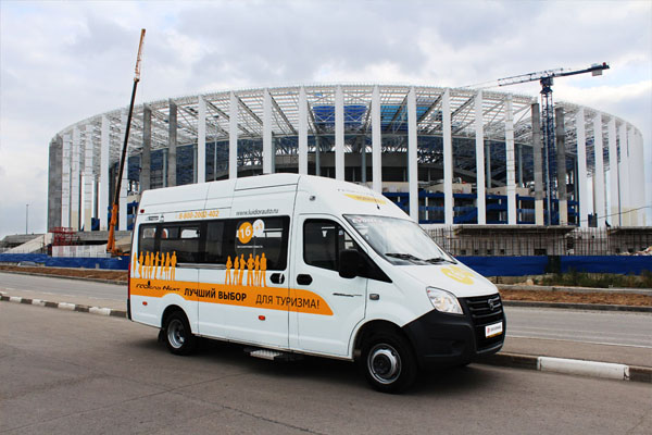 Автобус ГАЗель НЕКСТ у строящегося стадиона в Нижнем Новгороде